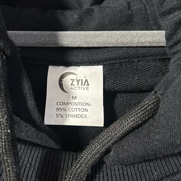 ZYIA Active Solid Black Quilted Hoodie Sweatshirt Hooded Pullover Sweater Top M - Picture 7 of 8